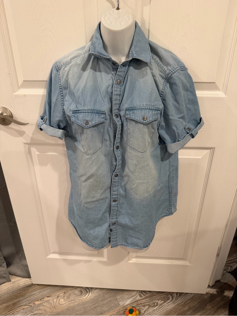 Calvin Klein Jeans Light Blue Denim Short-Sleeve Button-Down Shirt